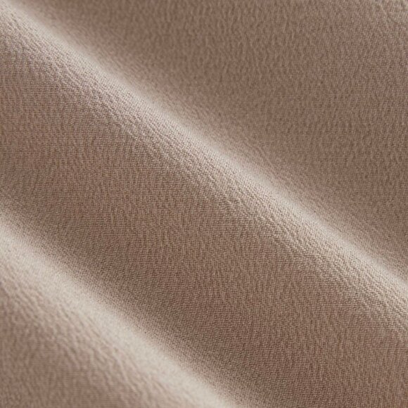 Everlane The Boxy Shirt in Washable Silk - Picture 7 of 16